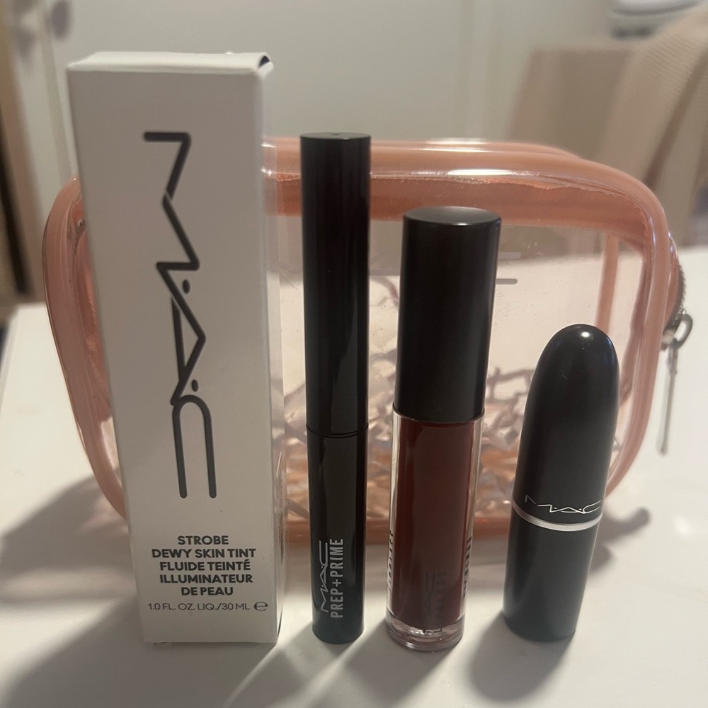 MAC Makeup Set with Pink Bag